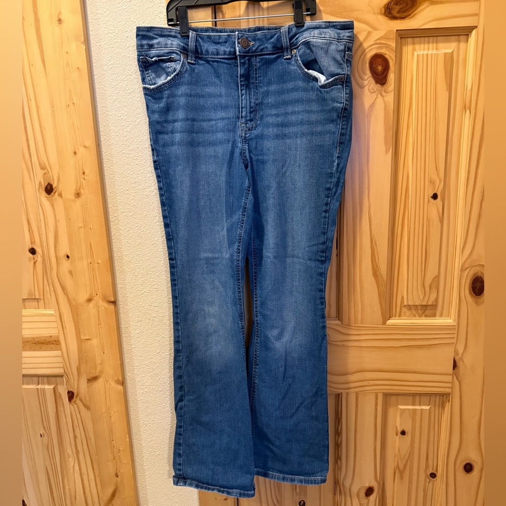 Classic Blue Women's Slim Bootcut Jeans